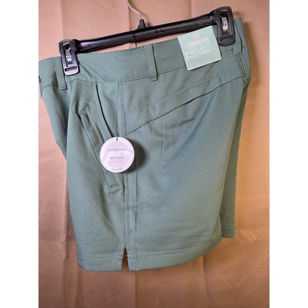 Magellan Outdoors Falcon Lake Shorts Womens XL Duck Green Fishing Hiking UPF 20